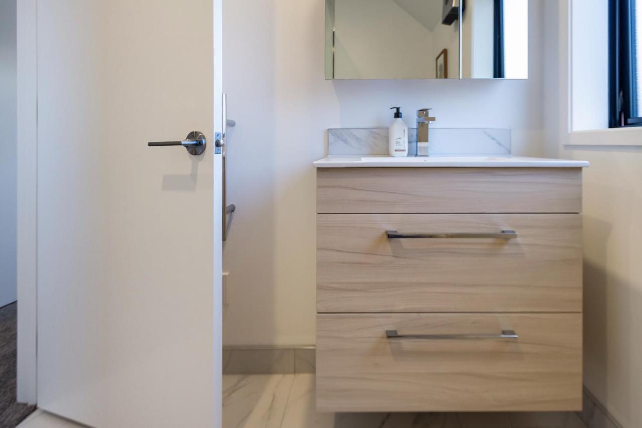 Explore Addington And Cbd 1 Bed W/Carpark Christchurch Exterior photo